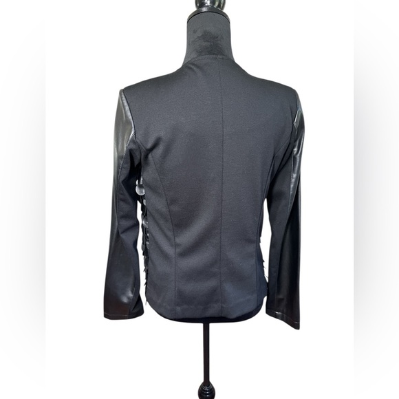 Linea Domani Black Faux Leather Jacket Size 4 | Statement Disc Detail Zip - Picture 4 of 9
